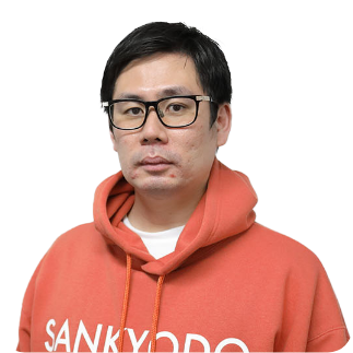 笠岡亮介