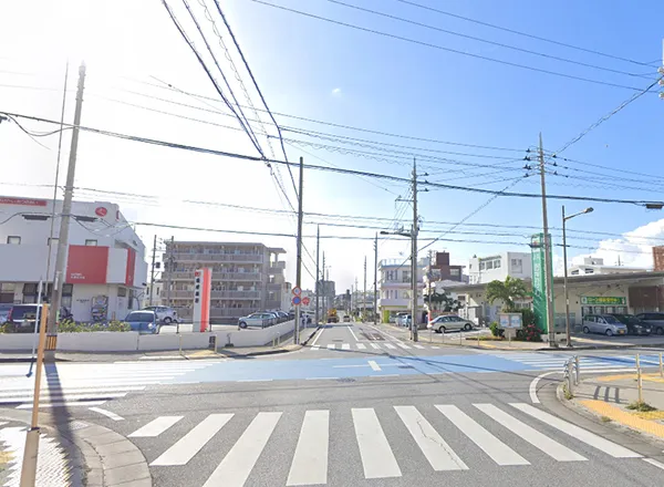 3. 300mほど進みマリーナ線へ